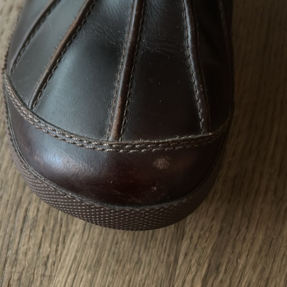 Size 11 Ugg Waterproof Boots - unisex - Picture 11 of 12